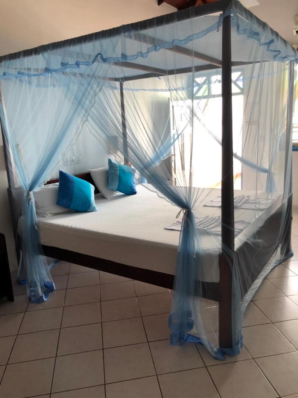 Blue Ocean Villa Hikkaduwa Szoba fotó